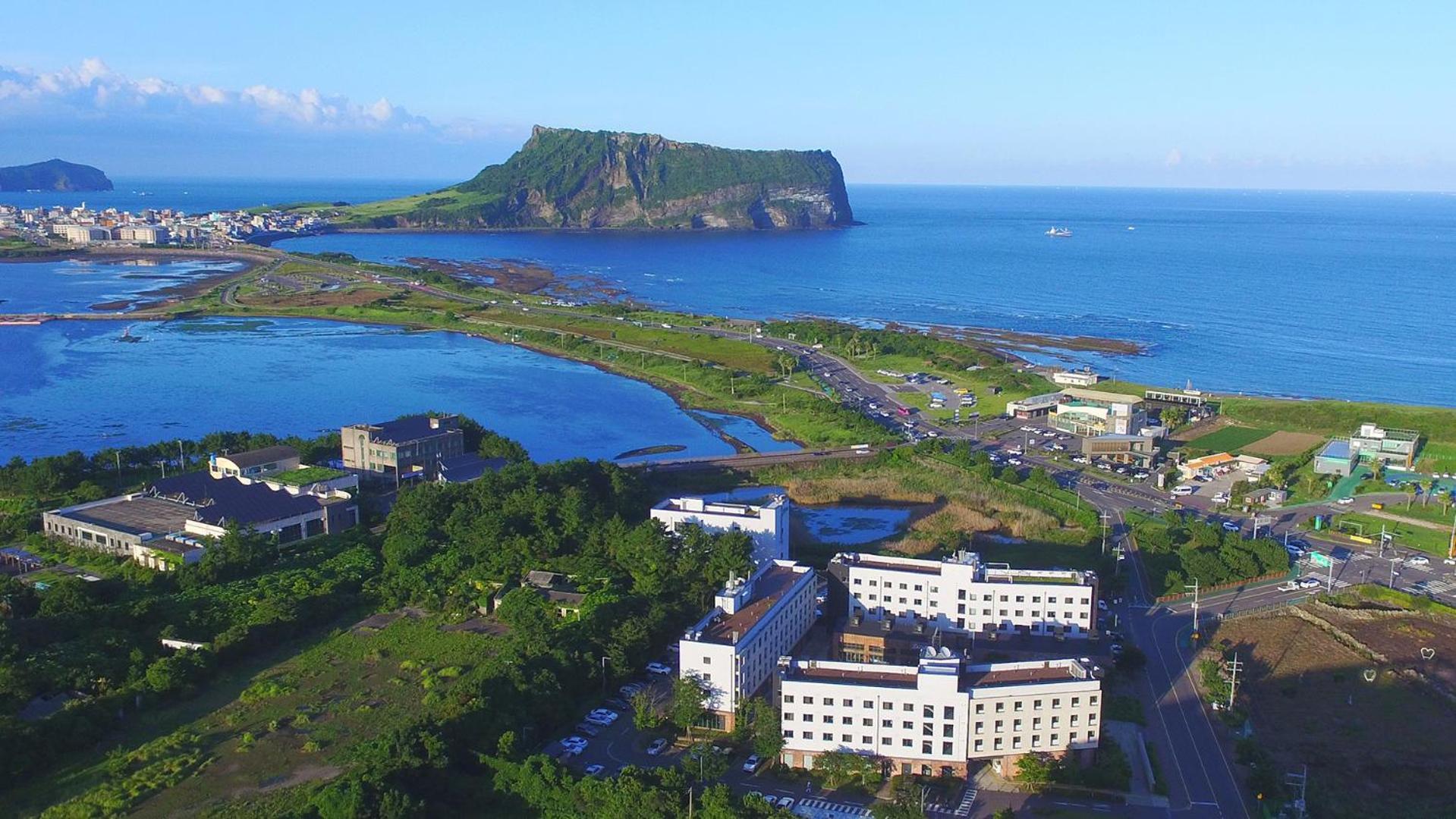 Playce Camp Jeju Hotel Oso-ri Eksteriør billede
