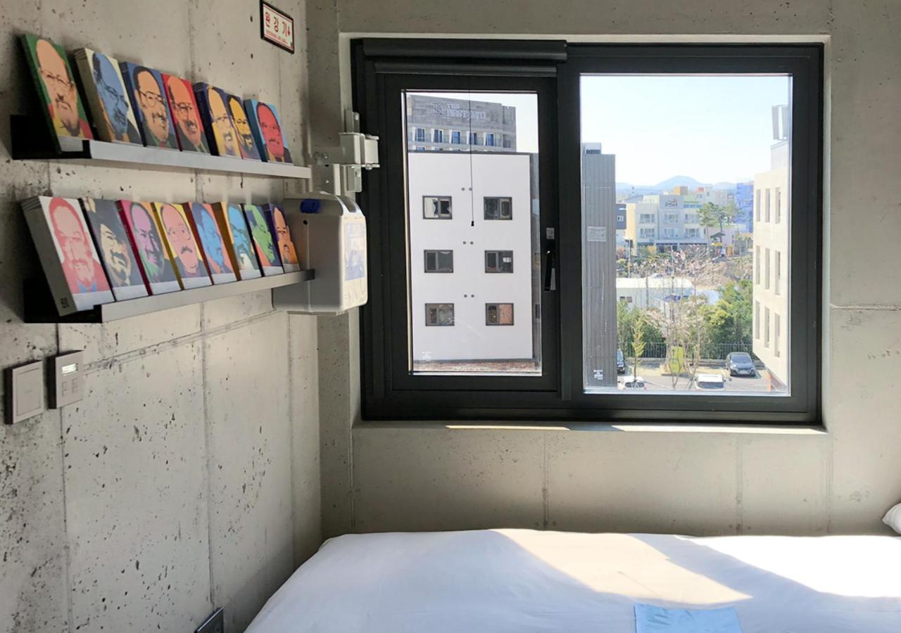 Playce Camp Jeju Hotel Oso-ri Eksteriør billede
